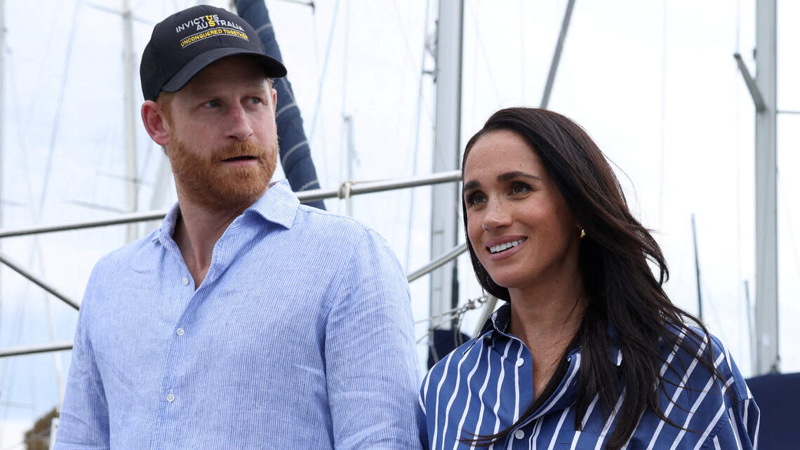 El rey Carlos III afirma que su hijo Enrique y Meghan siguen fuera de la familia real