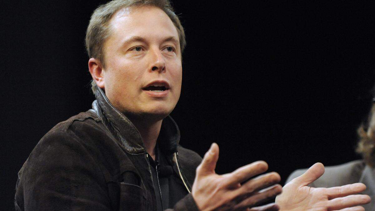 El director ejecutivo de Tesla Motors, Elon Musk, durante un foro posterior a la presentación de la cinta “The Revenge of the Electric Car” en el Festival de Cine de Tribeca en Nueva York (EEUU).