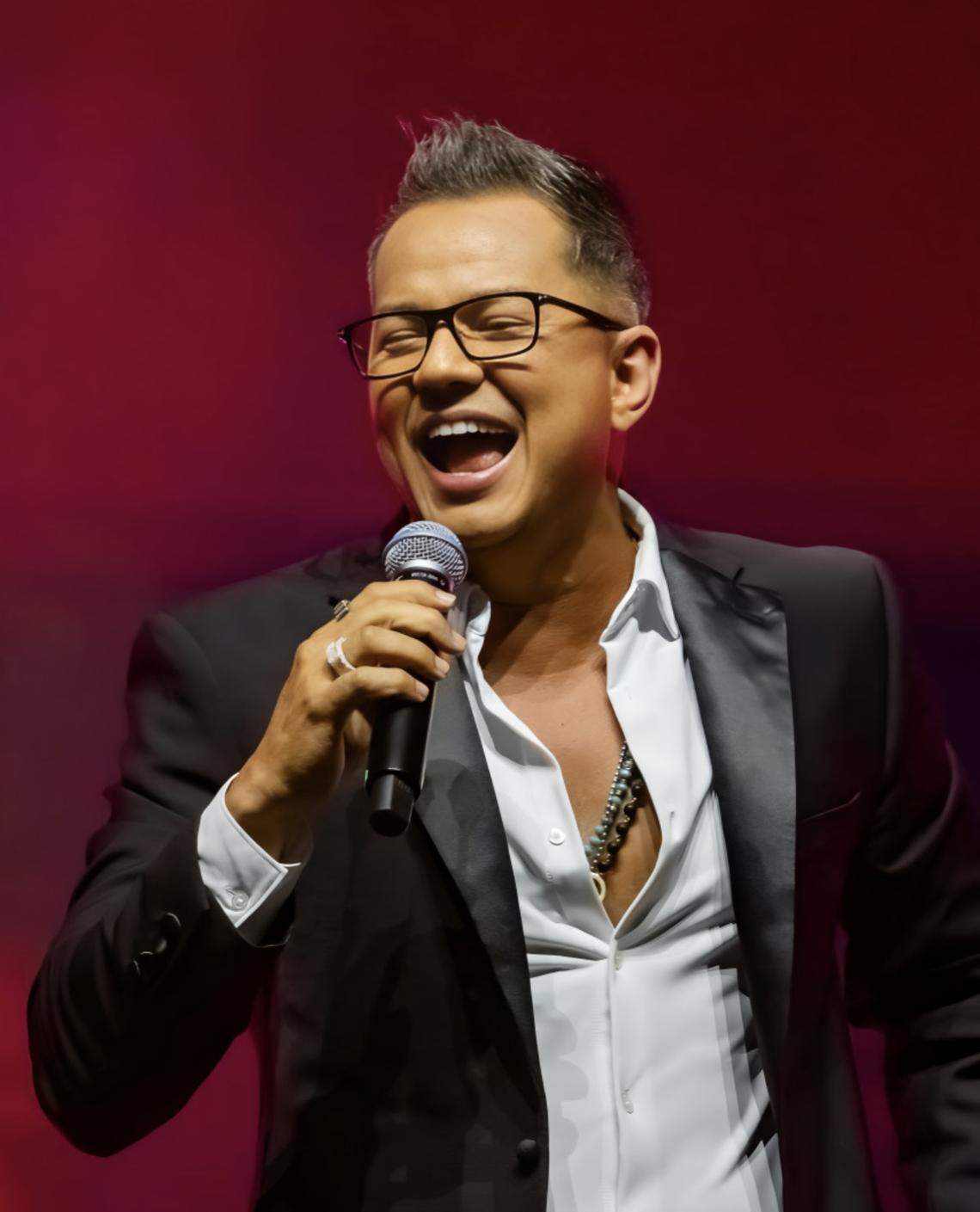 El disco “La Historia continúa” cuenta con una mezcla de vals peruano, bachata, salsa, cumbia, y regional mexicano. También contará con una participación de la Orquesta Filarmónica Nacional de Colombia.