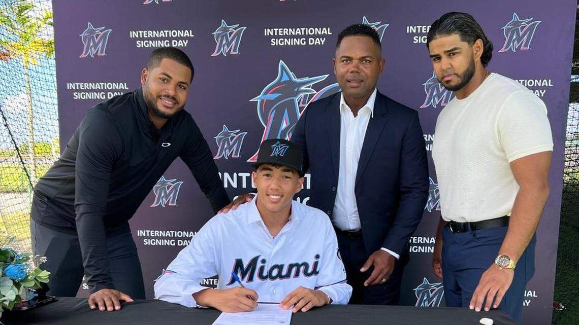 Los Marlins ya tienen a su prospecto cubano del 2025. Aunque se trataba de una formalidad y solo se esperaba por las pruebas médicas, la firma de Adriano Marrero con Miami se hizo oficial este lunes.