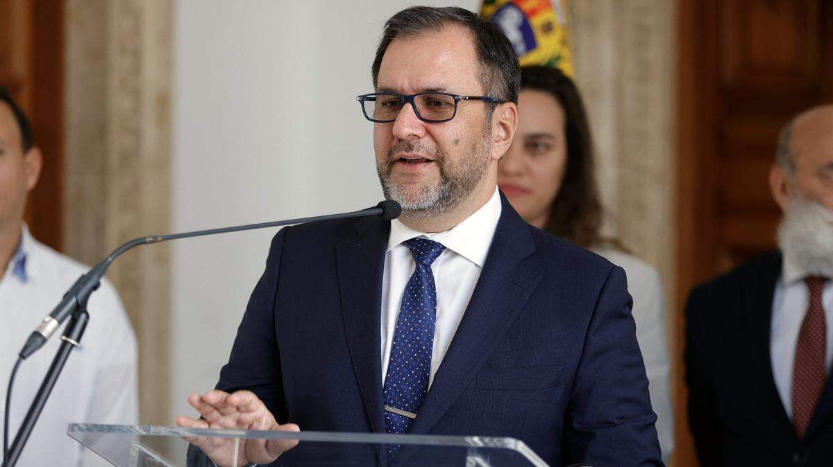 El Ministro de Relaciones Exteriores de Venezuela, Yván Gil, habla durante una conferencia de prensa en Caracas el 22 de diciembre de 2025.