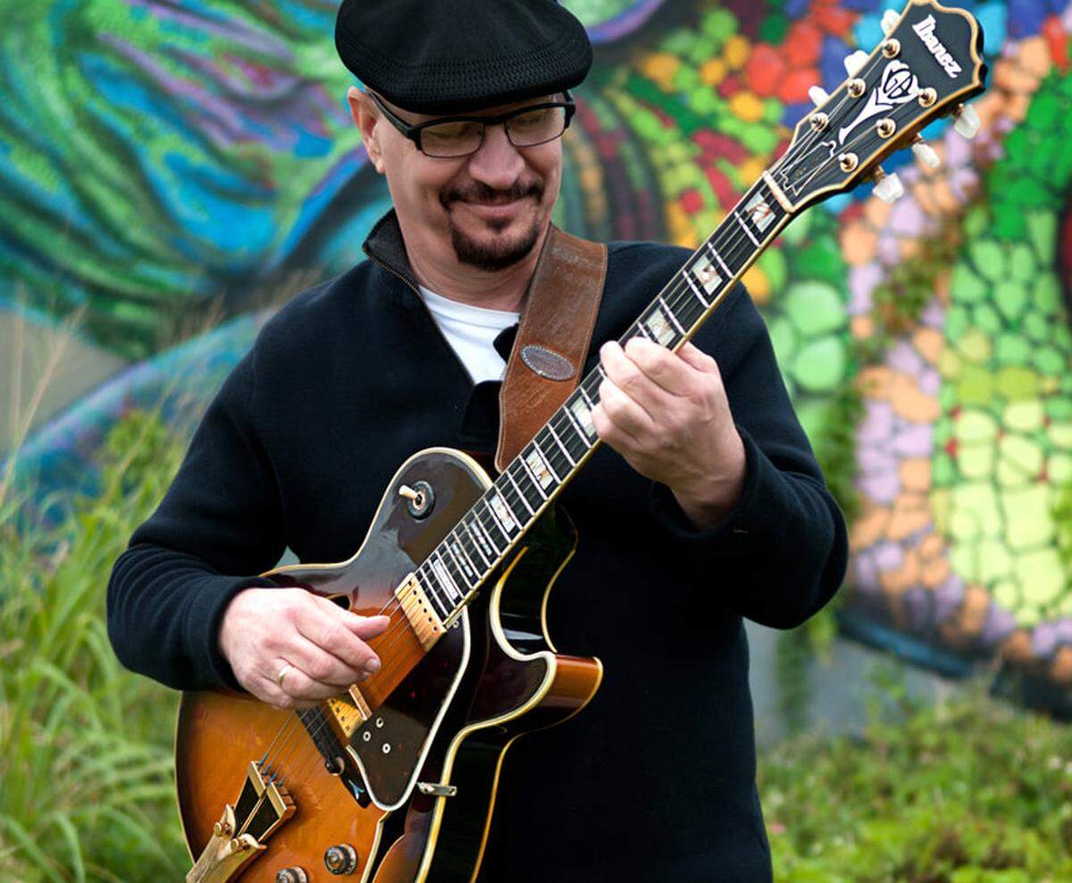 Lindsey Blair, guitarrista de jazz,&nbsp;en Lagniappe House Miami.