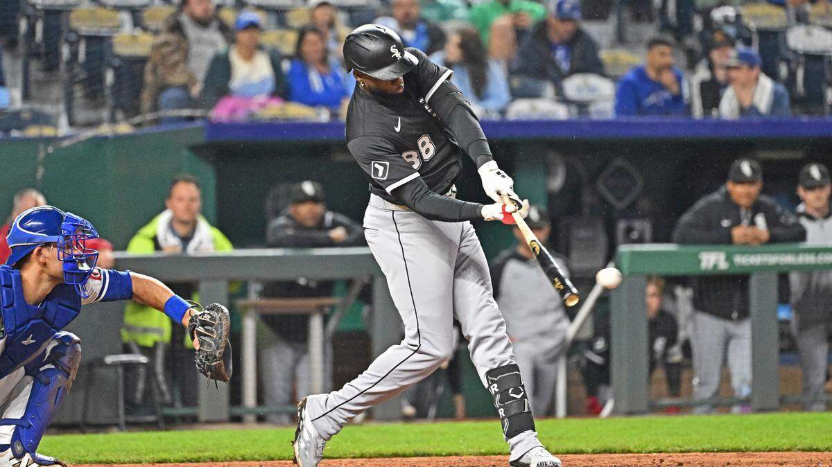 La actual temporada ha sido difícil para Luis Robert Jr. Promedia .186, con apenas cinco cuadrangulares, y 52 ponches en 44 juegos.