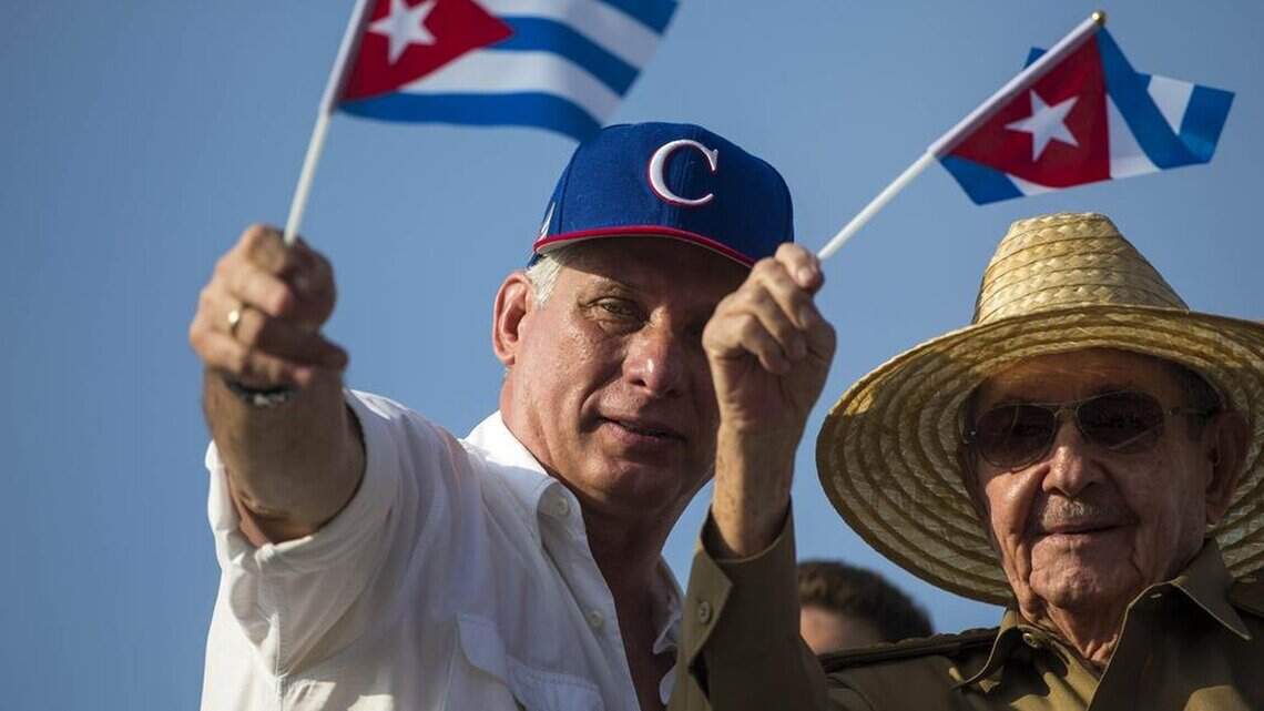 No hay Merlín que deshaga el maleficio del castrismo