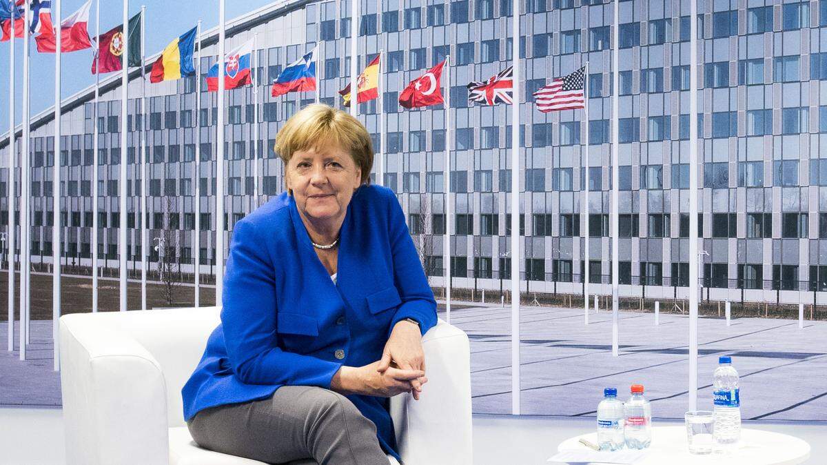 La canciller Angela Merkel. Solo unas horas después del anuncio de su retiro este año del cargo de líder del partido conservador, el tema que comenzó a dominar las conversaciones el lunes fue quién podría remplazarla.