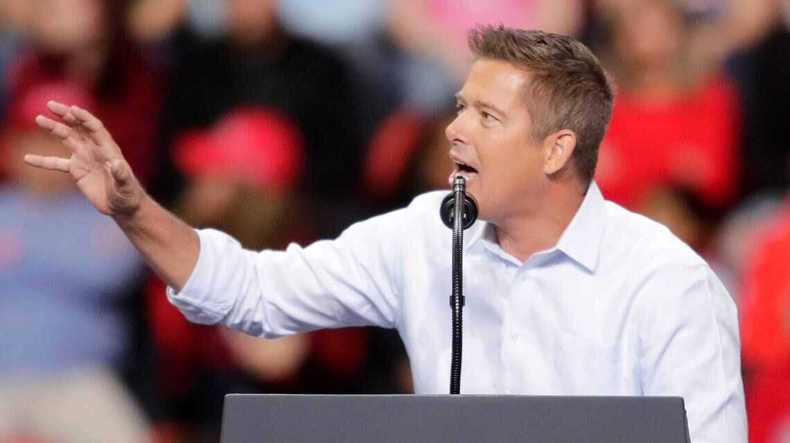 Trump nombra al presentador de Fox News Sean Duffy como secretario de Transporte