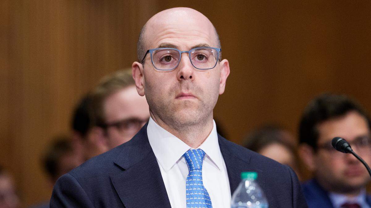 El Senado de Estados Unidos aprobó este lunes la nominación del presidente del Consejo de Asesores Económicos de la Casa Blanca, Stephen Miran, principal asesor económico del presidente Donald Trump, para integrar la Junta de Gobernadores de la Reserva Federal.