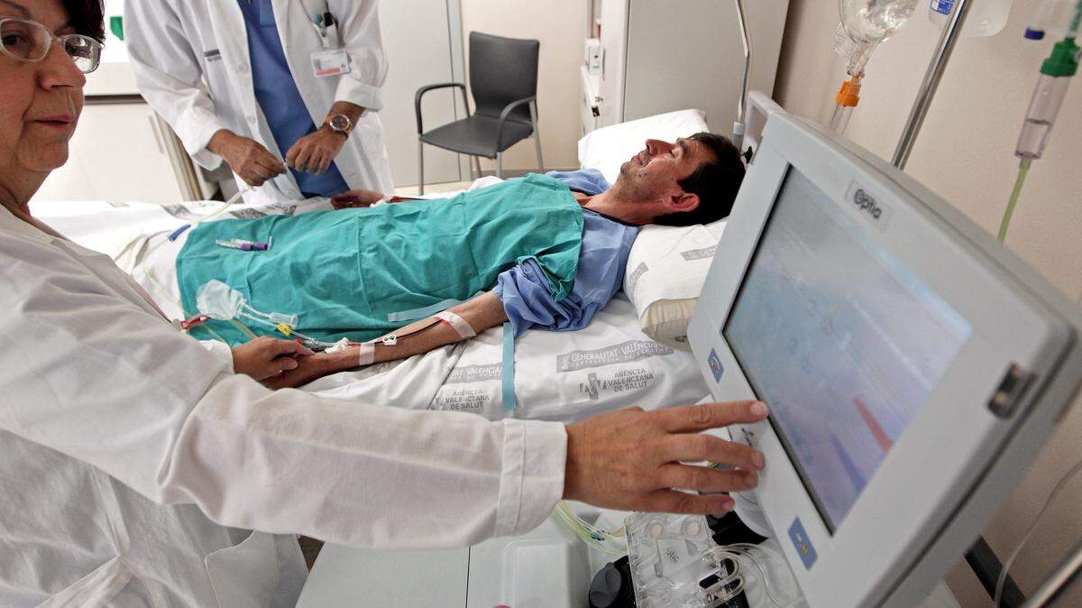 La calcificación vascular, es decir, la acumulación de calcio en los vasos sanguíneos desempeña un importante papel en el desarrollo de enfermedades cardiovasculares.