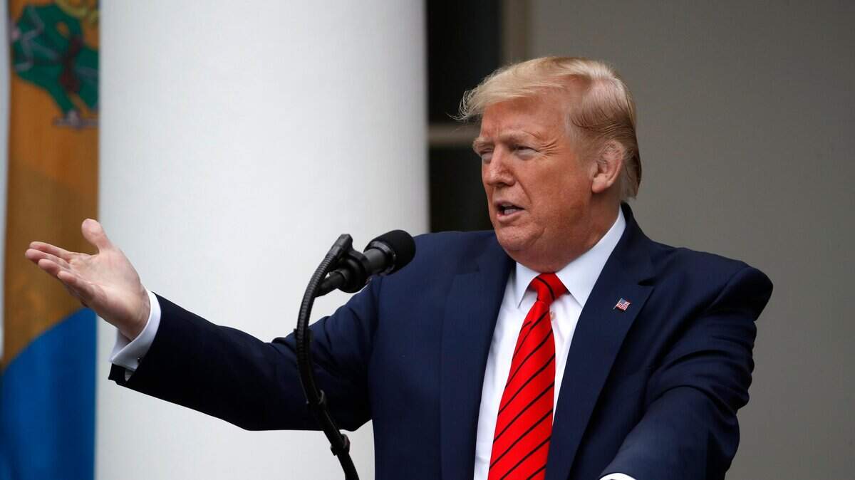 El presidente de Estados Unidos Donald Trump habla en la conferencia diaria sobre el coronavirus en el Jardín de las Rosas de la Casa Blanca, en Washington, el lunes 11 de mayo de 2020.