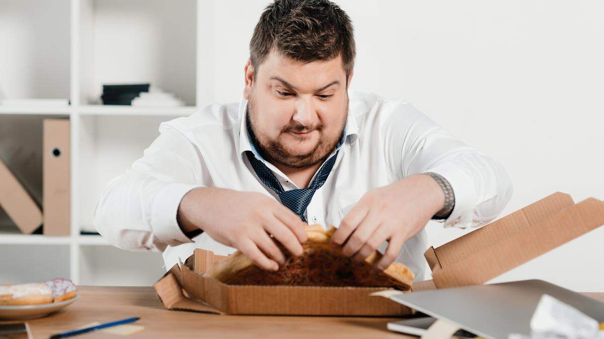 En vez de comer sin control ni criterio, “masticando” los problemas, se recomienda romper con la rutina y buscar actividades que nos calmen y nos hagan desconectar de las frustraciones cotidianas.