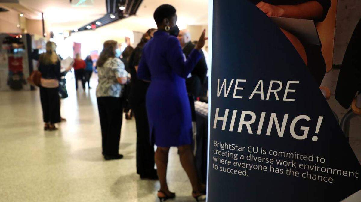 La Mega Feria de Empleos del 2021 tuvo lugar en el BB&T Center en Sunrise, el jueves, 29 de octubre de 2021. 
