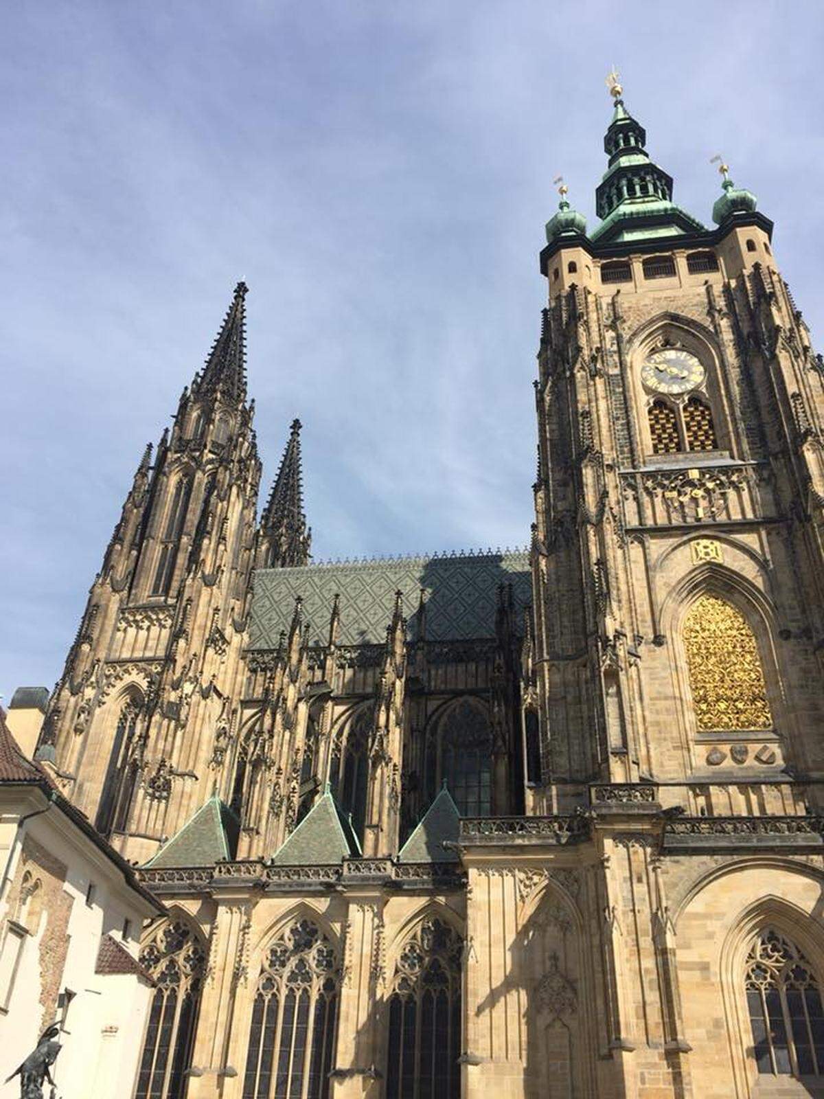 Fachada de la Catedral de San Vito, donde esta enterrada Carlos IV.