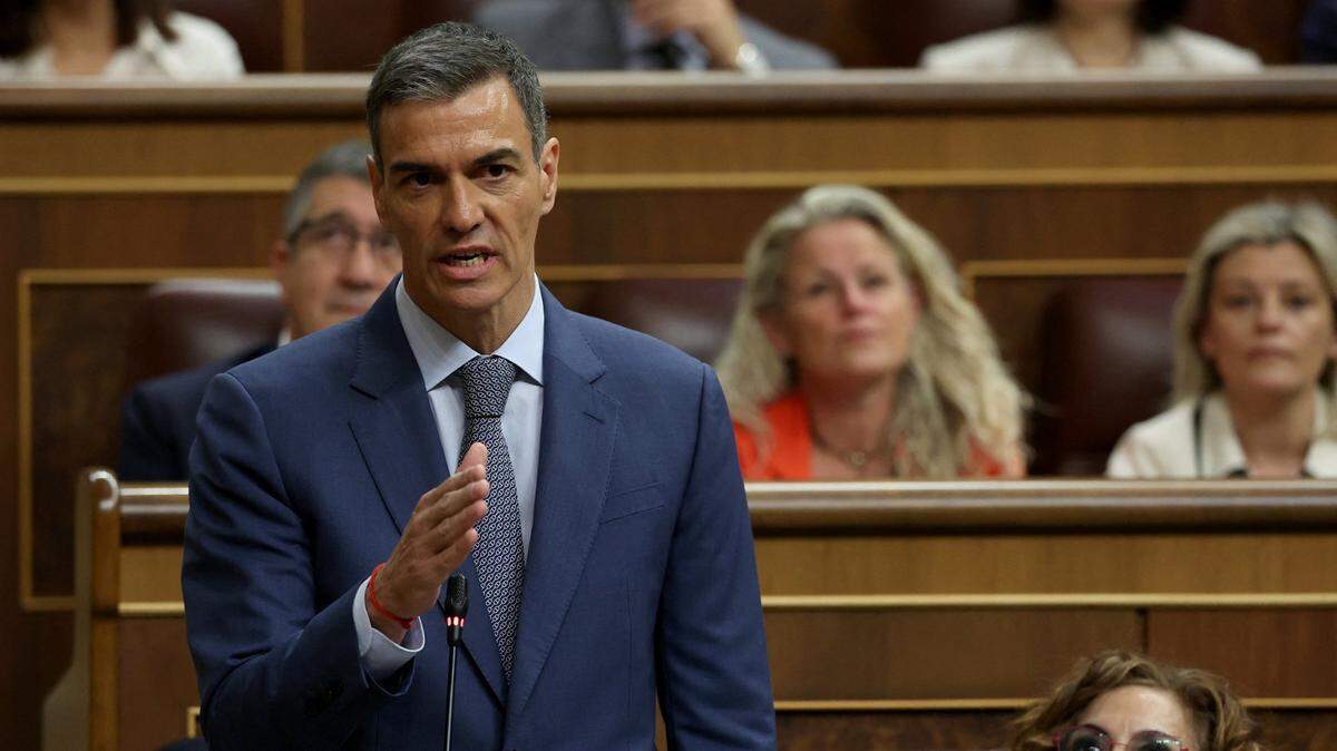 El presidente del Gobierno, Pedro Sánchez, afirmó que España sigue apoyando a la Comisión Europea en la negociación con Estados Unidos porque la política comercial está en manos de Bruselas.