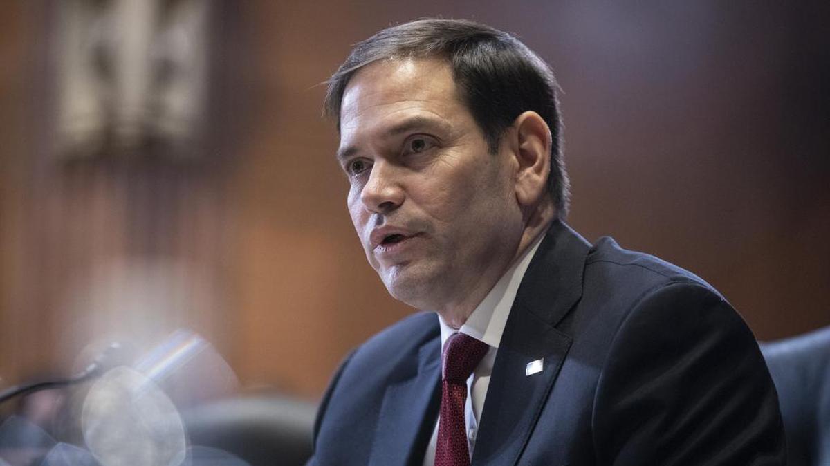El Senador Marco Rubio, R-Fla., habla durante la audiencia del Subcomité de Asignaciones de Trabajo, Salud y Servicios Humanos en Capitol Hill en Washington, martes 17 de mayo de 2022. (Anna Rose Layden/vía AP)