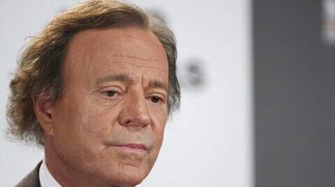 Julio Iglesias presentará querella contra Yolanda Díaz por injurias y ...