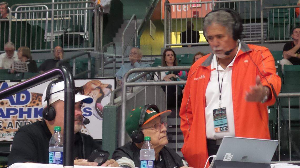 El histórico periodista deportivo José “Chamby’’ Campos será exaltado al Salón de la Fama del preuniversitario Miami High, en un reconocimiento que honra su trayectoria y su pasión por el deporte. 