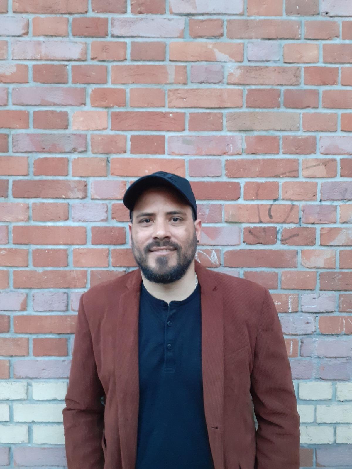 Wimar Verdecia Fuentes, caricaturista y diseñador cubano.