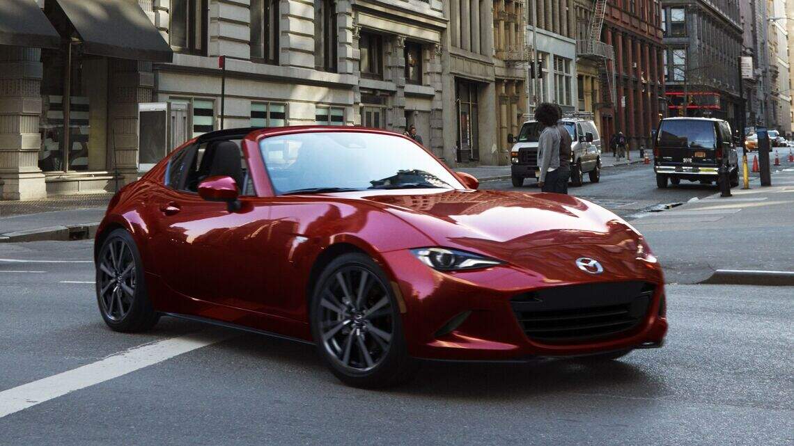 Mazda MX-5 Miata Grand Touring del 2026, un convertible con la fórmula perfecta para disfrutarlo
