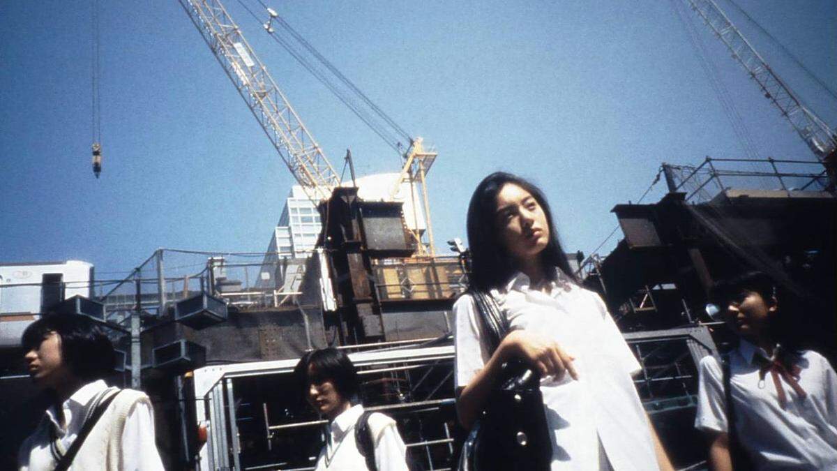 Coral Gables Art Cinema proyecta ‘Love & Pop’ (1998) basada en la novela ‘Topaz II’ del escritor Ryū Murakami.
