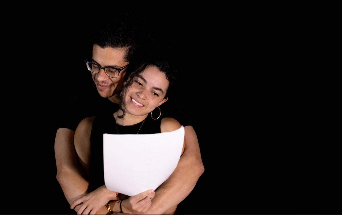 Chaveli Ponce y Phillip Santiago en “Al amanecer”, de Vianca Collazo. 