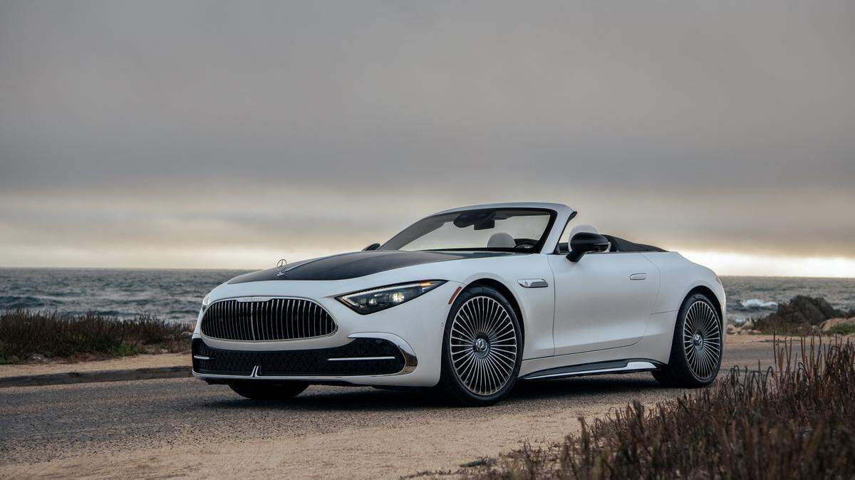El Mercedes-Maybach SL680 del 2026 es un convertible que brilla como obra de arte sobre ruedas, una máquina pensada para quienes anteponen estar a gusto sobre todo lo demás