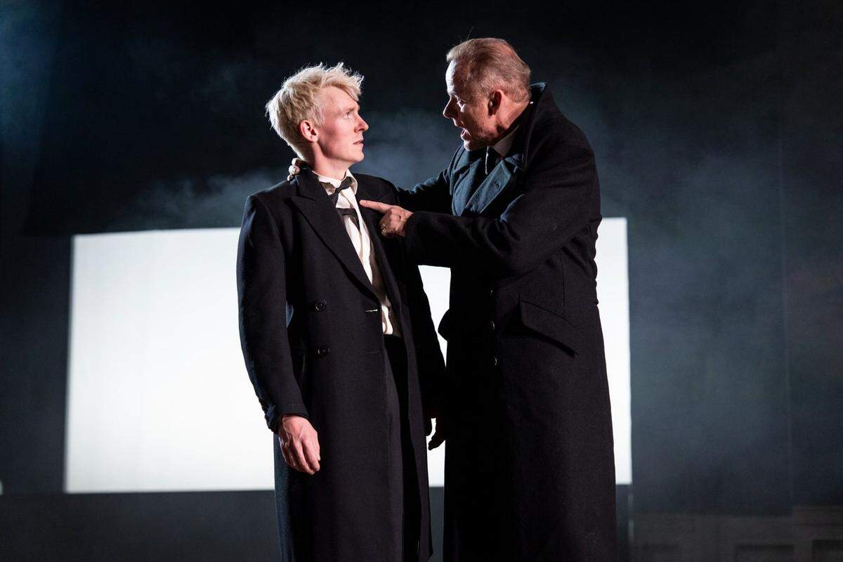 ‘Hamlet’ (2026) en Coral Gables Art Cinema. Una audaz y contemporánea versión de la famosa tragedia de Shakespeare.