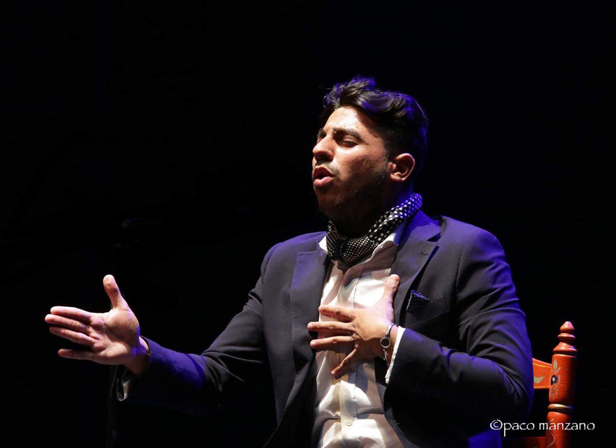 En cantaor José Morenito.