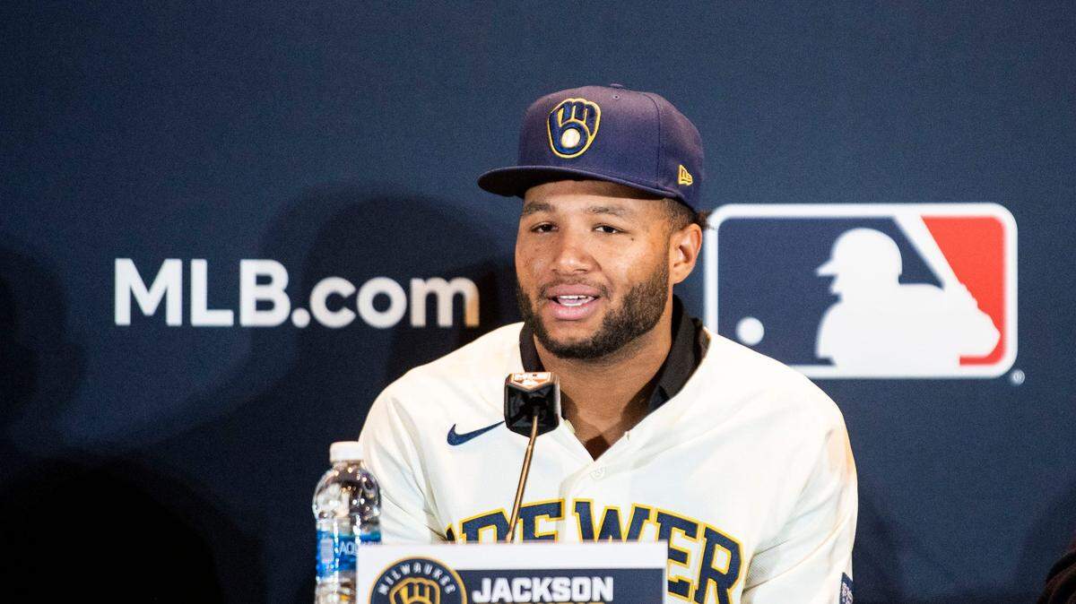 El jardinero venezolano Jackson Chourio pactó el contrato más lucrativo para un pelotero sin experiencia en las Mayores, al acordar por $82 millones y ocho años con los Cerveceros de Milwaukee.