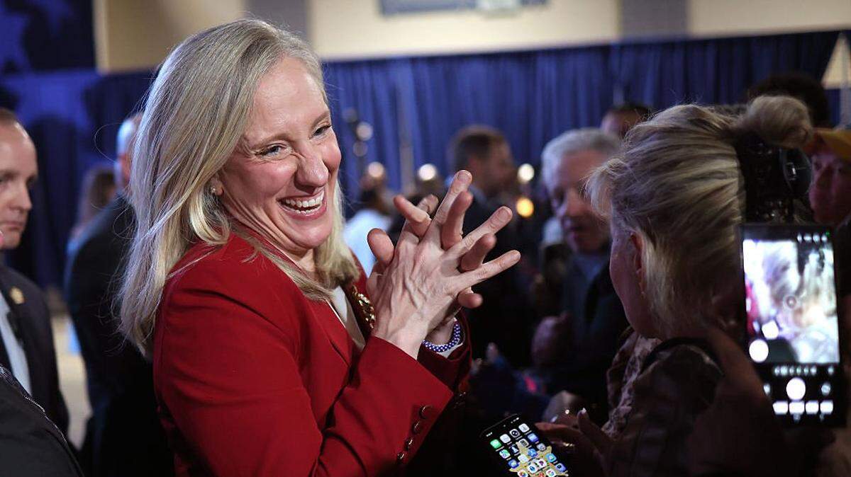 RICHMOND, VIRGINIA - NOVEMBER 04: Virginia Democratic gubernatorial candidate, former Rep. Abigail Spanberger celebrates with supporters during her election night rally at the Greater Richmond Convention Center on November 04, 2025 in Richmond, Virginia. Spanberger defeated Republican gubernatorial candidate Lieutenant Gov. Winsome Earle-Sears to become the first female governor in the commonwealth's history in an election that was seen as a national political bellwether leading into the midterms. (Photo by Win McNamee/Getty Images)