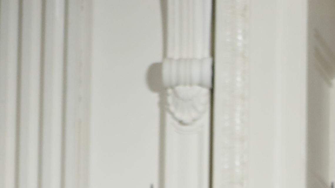 El presidente Donald Trump y la canciller alemana Angela Merkel participan en una rueda de prensa conjunta en la Sala Este de la Casa Blanca en Washington, el viernes 17 de marzo de 2017. 