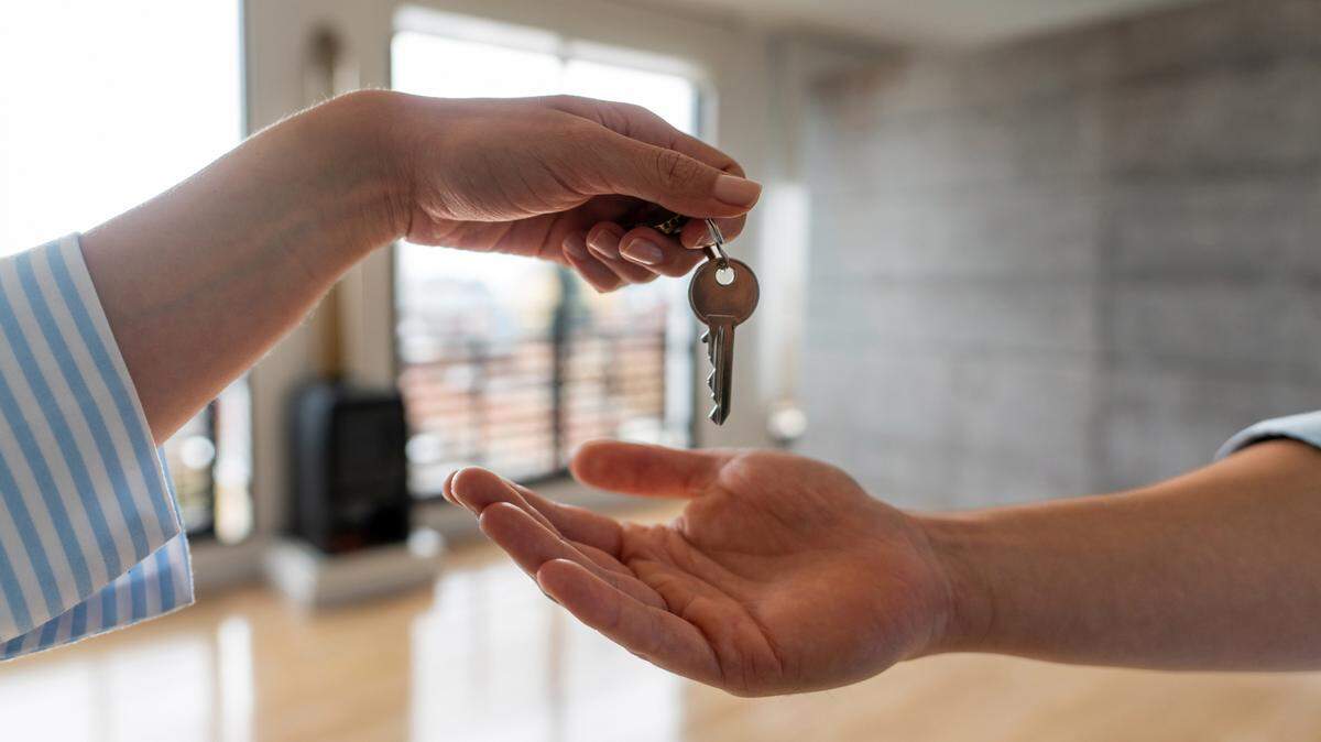 Un nuevo informe ha clasificado a las peores ciudades en EEUU para alquilar vivienda. Hialeah está entre los 10 lugares menos asequibles del país. 
