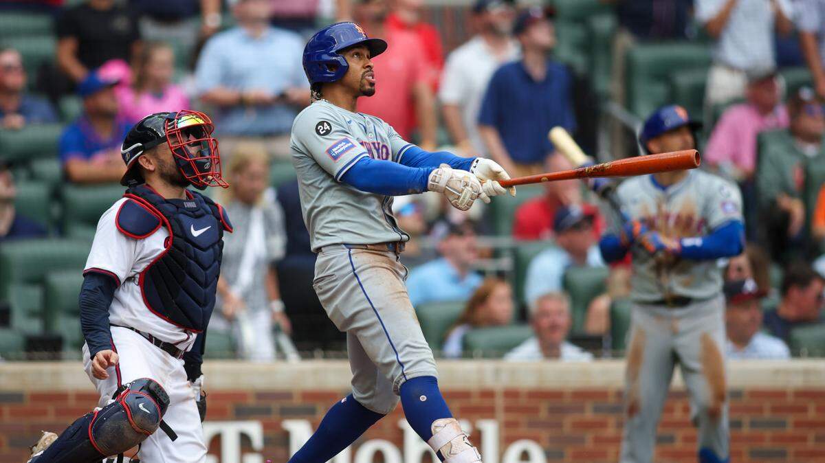 El puertorriqueño Francisco Lindor disparó un jonrón de dos carreras en la novena entrada y de esta manera los Mets vencieron 7-8 a los Bravos, en el primero de dos partidos reasignados por la MLB para este lunes, y lograron su clasificación a la postemporada.