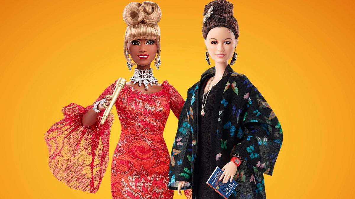 “En celebración por el Mes de la Herencia Hispana, Barbie se enorgullece en anunciar dos nuevos modelos únicos, el de la cubana Celia Cruz, la Reina de la Salsa, y de la autora y activista dominicanoestadounidense Julia Álvarez”, escribió la marca en sus redes sociales.