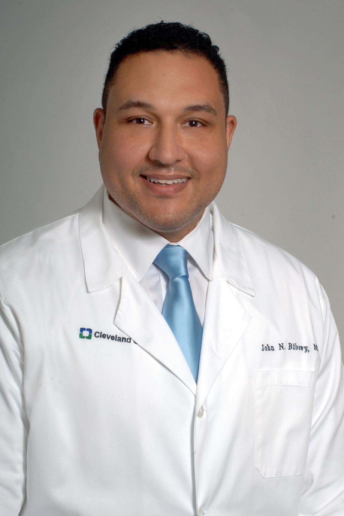 El Dr. John Bibawy, especialista en insuficiencia cardíaca y trasplantes del corazón de la Clínica Cleveland Florida en Weston.