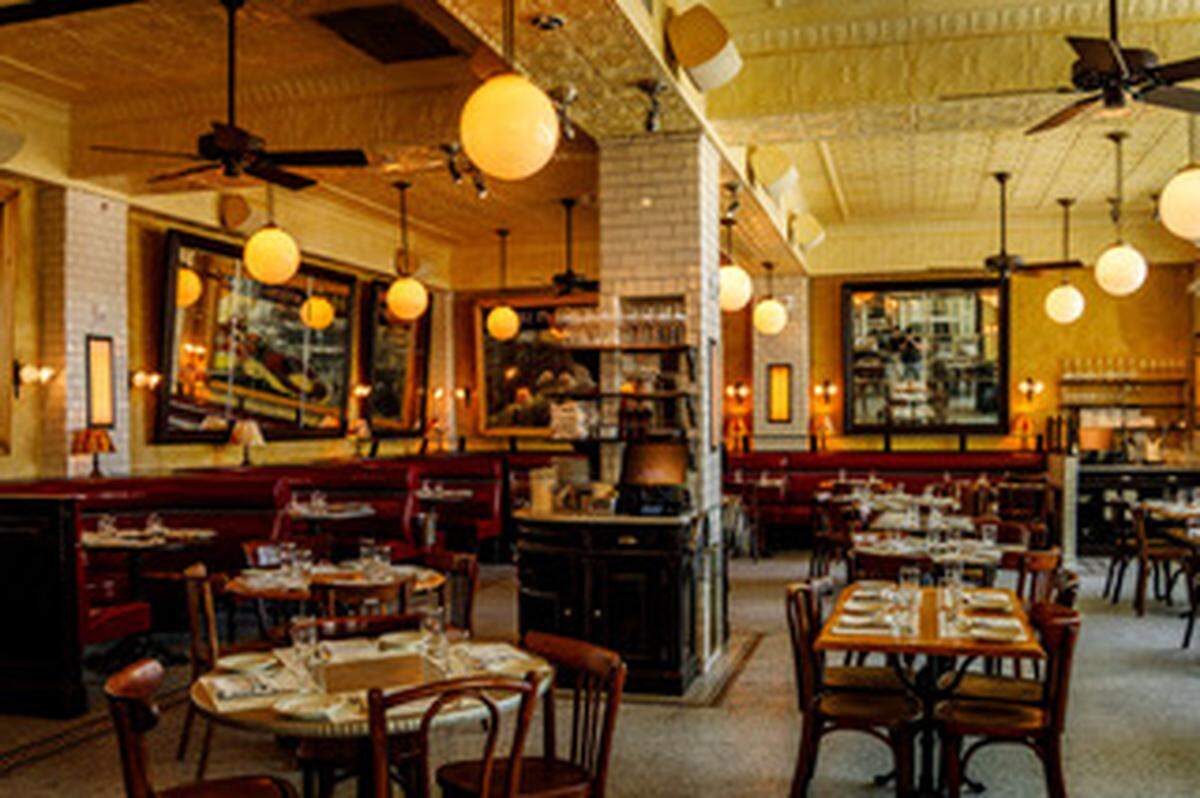 Pastis Miami ofrece un menú de comida francesa fresca.