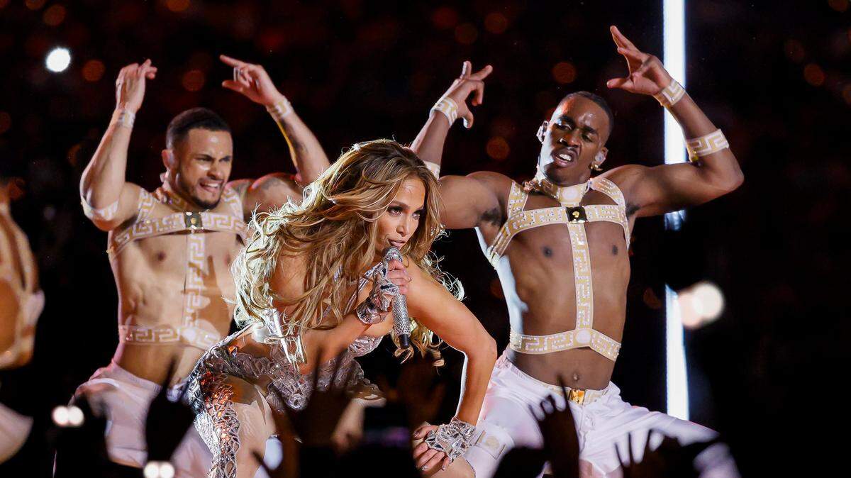 Jennifer López durante su actuación en el medio tiempo del Super Bowl, el 2 de febrero de 2020 en el Hard Rock Stadium de Miami Garden, Florida.