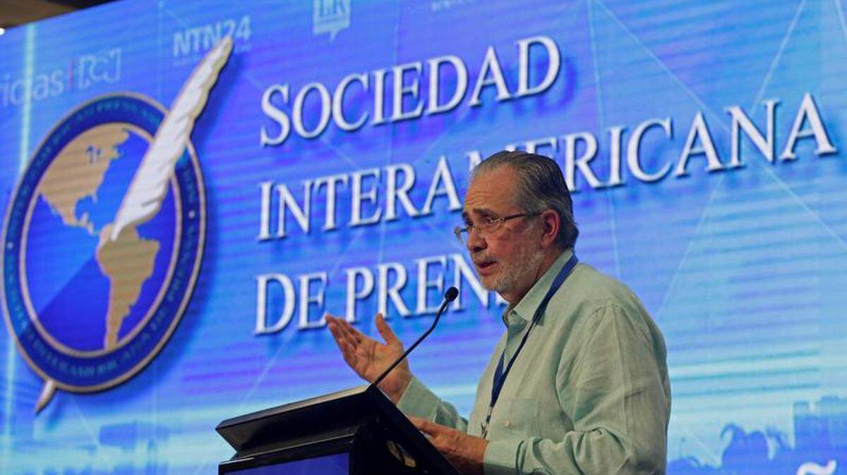 2019. El director del diario caraqueño El Nacional, Miguel Henrique Otero, habla hoy, sábado durante la presentación del informe de la prensa en Venezuela ante la asamblea de la Sociedad Interamericana de Prensa (SIP), en su Reunión de Medio Año en Cartagena, Colombia.