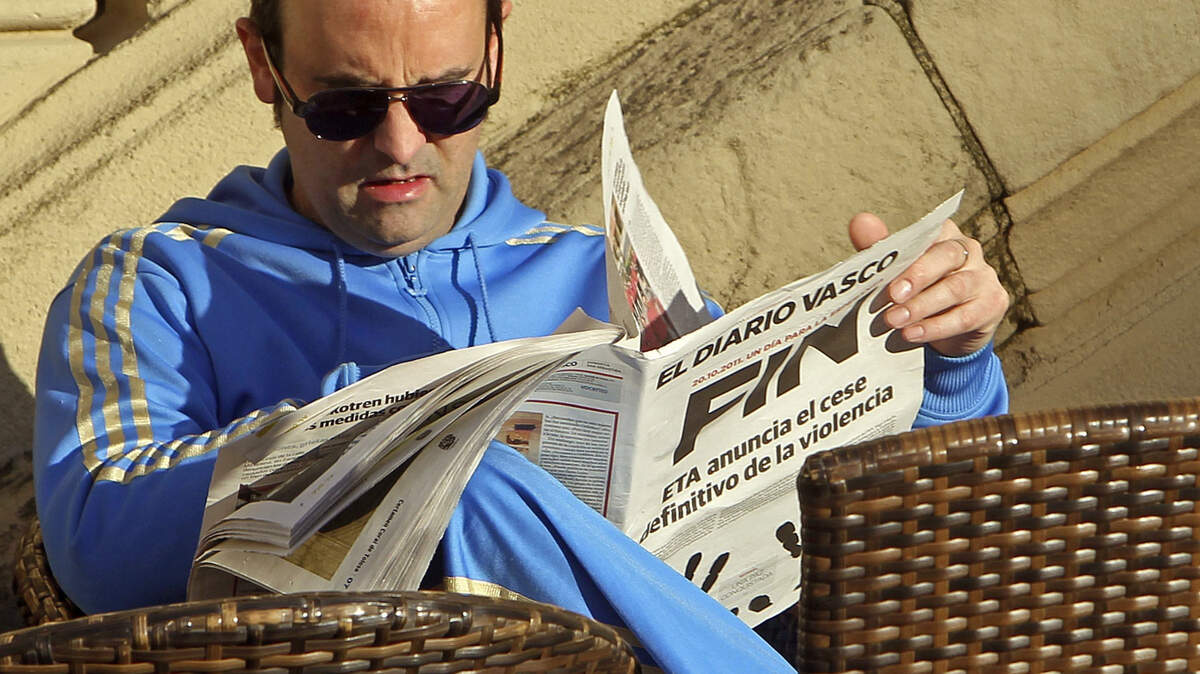 El periodismo decente se ha complicado a la hora de ejercerlo, sobre todo si depende de gente que tienen unos objetivos más políticos que profesionales, o de dueños que, por razones económicas, han apostado ya directamente por el beneficio.
