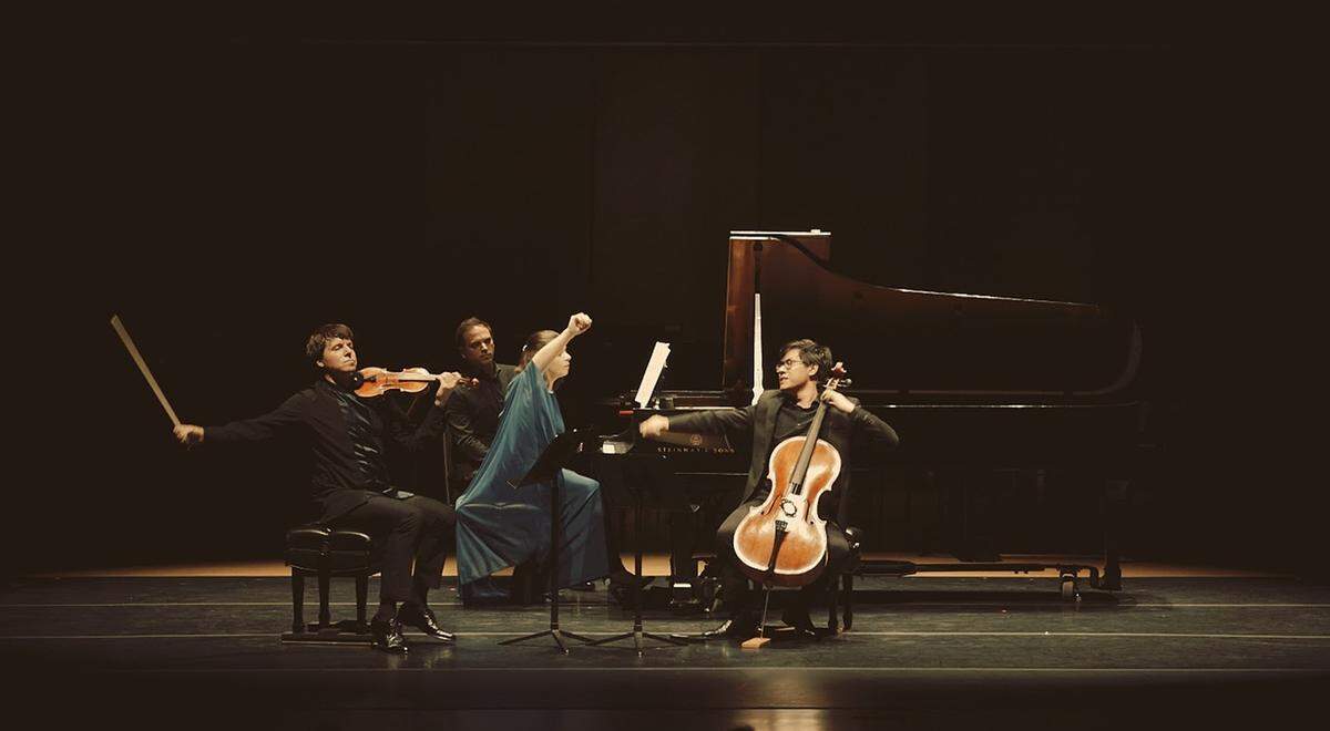 Joshua Bell, Zlatomir Fong y Marina Radiushina.