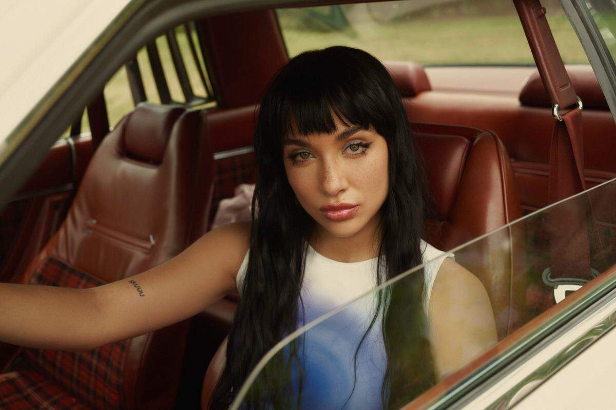 María, también apodada como “La nena de Argentina”, ha llegado a los veinte millones de seguidores en las redes sociales, se ha convertido en una de las hispanas más escuchadas en Spotify.