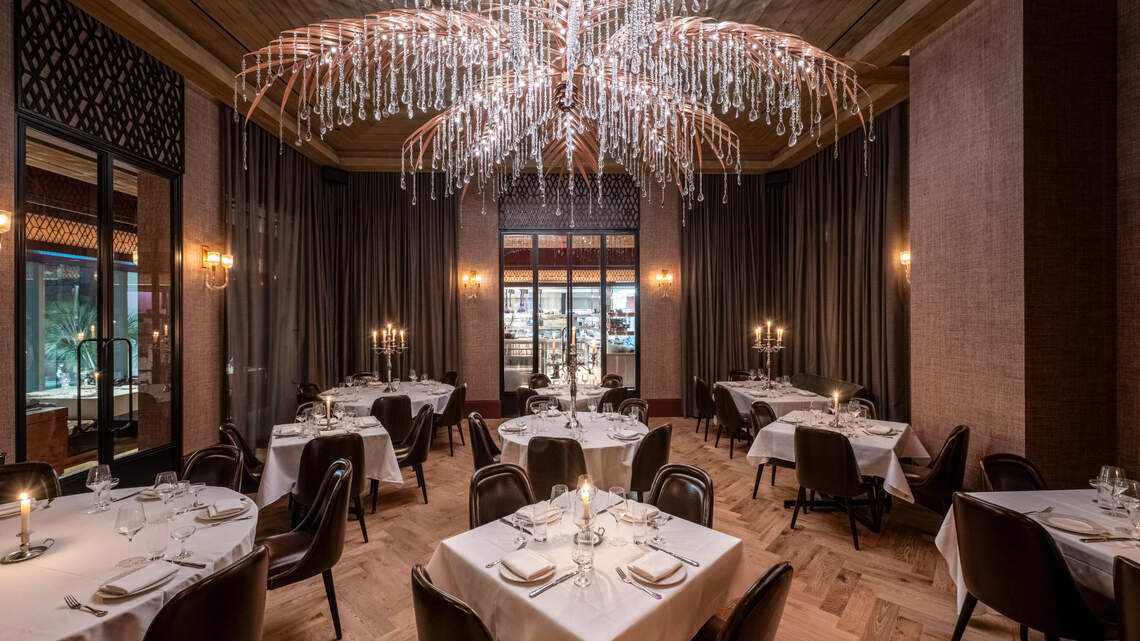 Maple & Ash, famoso steakhouse de Chicago, abrió en Miami Worldcenter