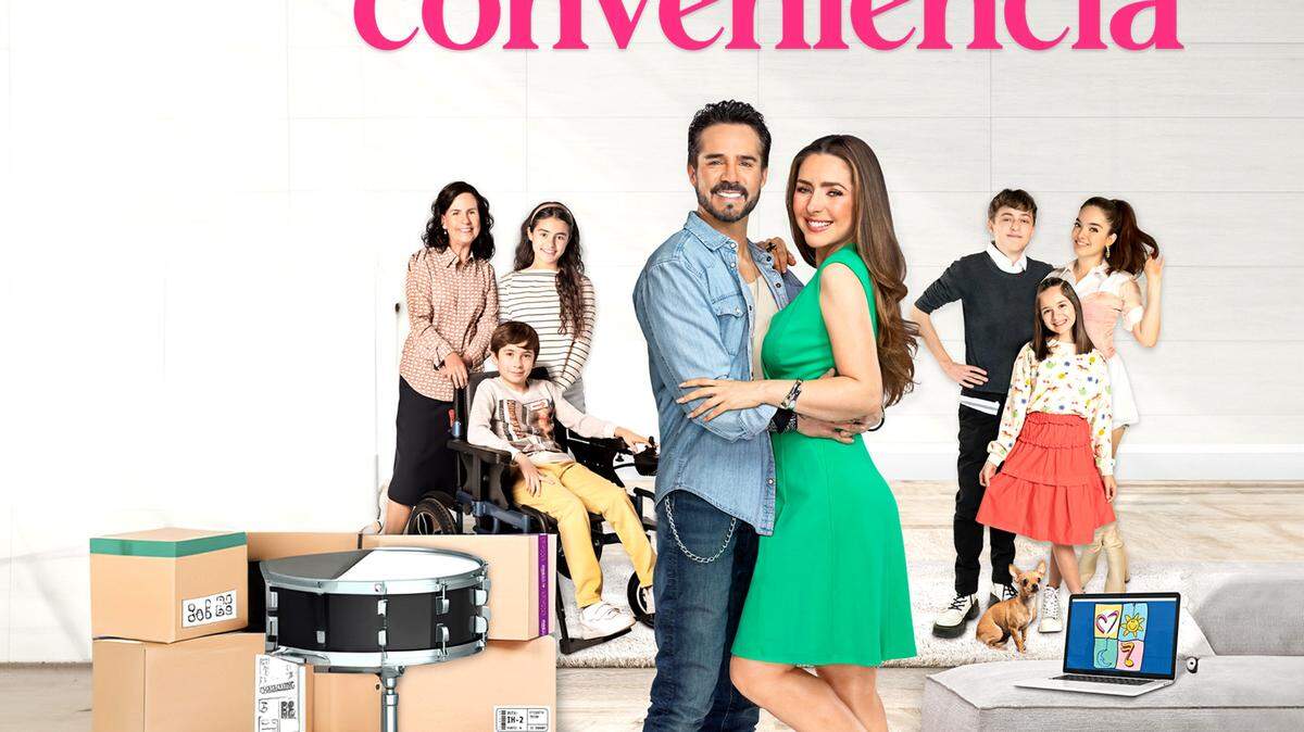 José Ron, Ariadne Díaz, Leticia Perdigón, Victoria Viera, Joaquín Bondoni, Emilio Beltrán, Tania Nicole y Juan Pablo Velasco.