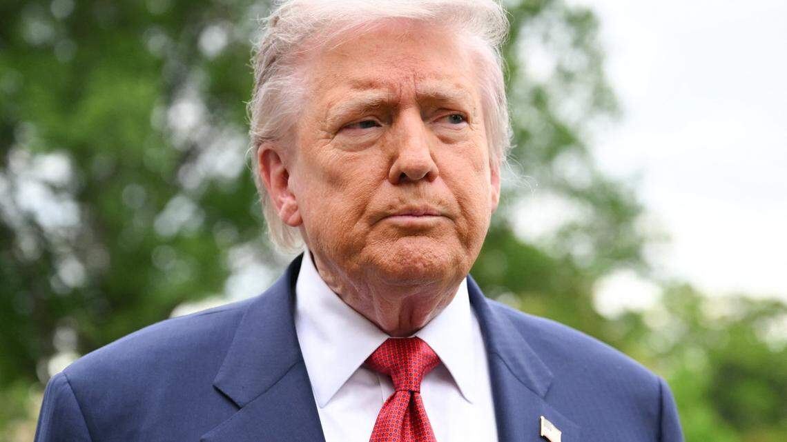 Trump comparte imagen del mapa de Venezuela pintado con la bandera de Estados Unidos