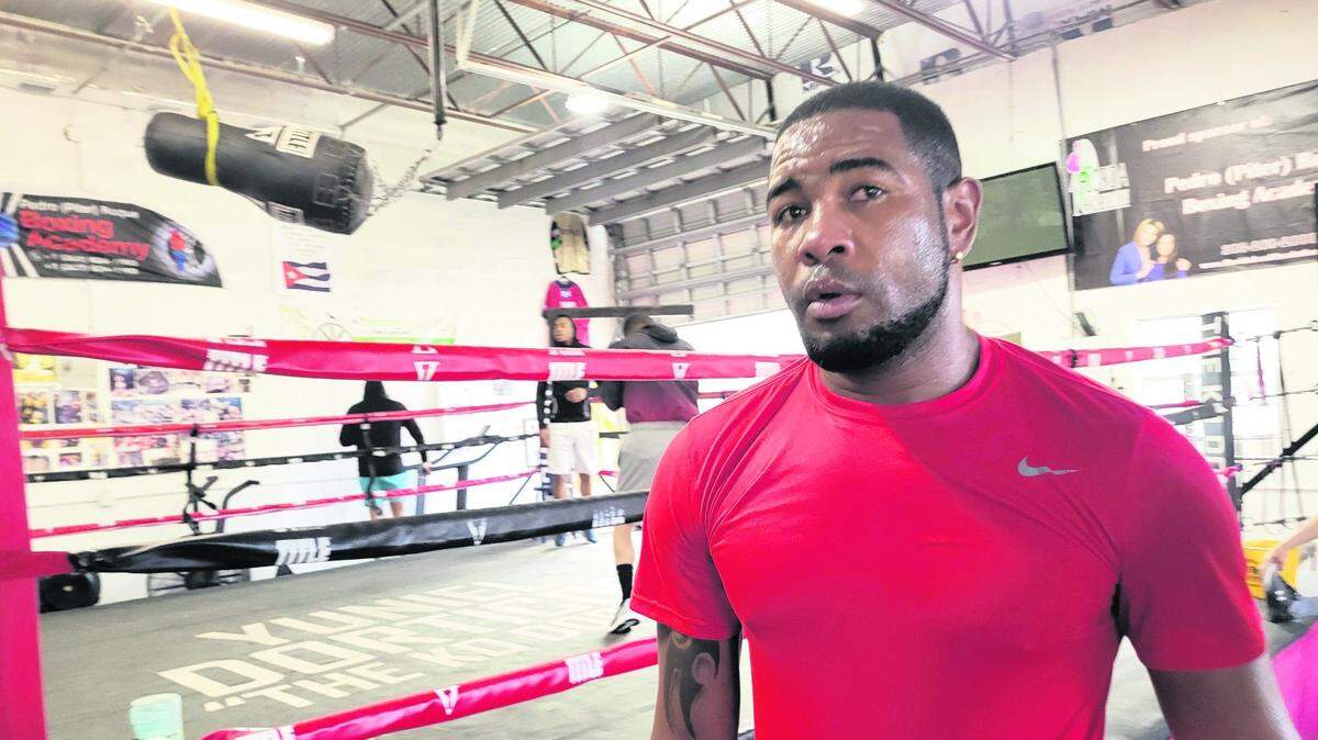 La Asociación Mundial del Boxeo (AMB) ha ordenado un combate obligatorio por el título entre el campeón Arsen Goulamirian y el exrey de peso crucero cubano Yuniel Dorticós, quien sigue siendo un referente en la división.