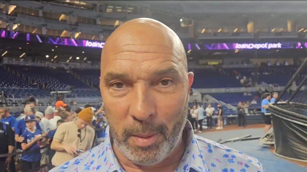 El expelotero cubanoamericano Raúl Ibáñez siempre será un referente de lo que significa ser un verdadero jugador de Grandes Ligas. Quizá por eso no puede alejarse de un terreno de pelota.