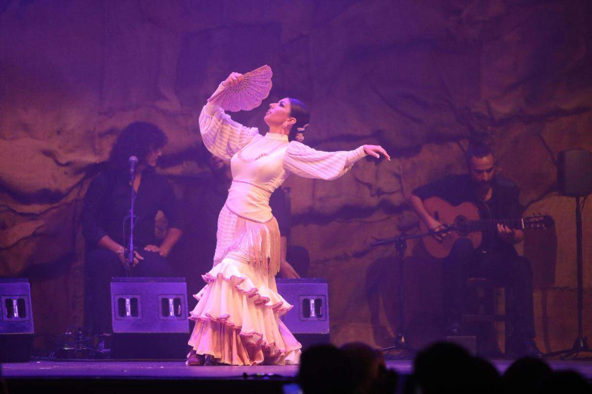 “En mi estilo de baile, están entrelazados el balé y el flamenco”, dice Irene Lozano. 