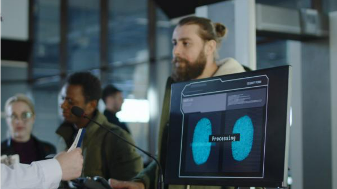 Viajar a Europa cambia desde hoy: nuevo sistema en aeropuertos afecta a viajeros de Miami