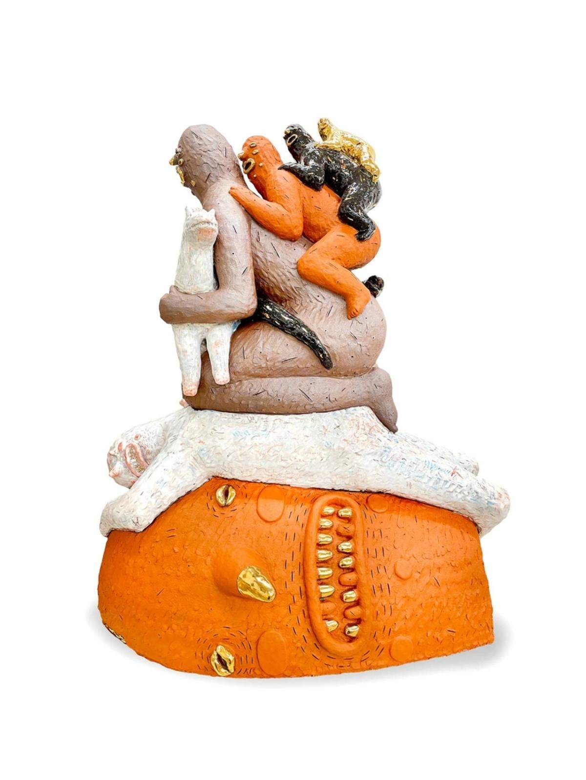 “PataSola”, 2023, de Natalia Arbelaez, Red Clay, 37″ x 32″ x 22″, en la Galería Mindy Solomon