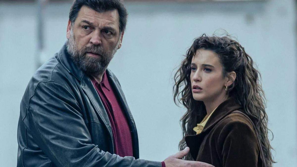 En Netflix la serie 'Asalto al Banco Central' (2024), drama histórico sigue a once hombres encapuchados que entran en la sede del Banco Central de Barcelona en 1981.