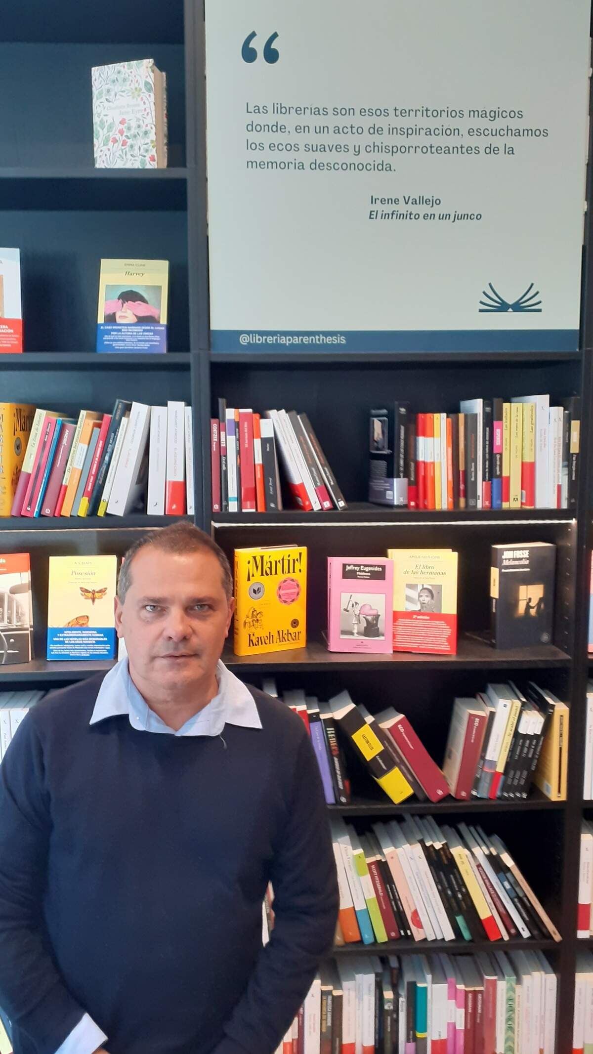 El próximo 6 de noviembre a las 7:30 p.m. el escritor William Navarrete presentará en Madrid su libro ‘Como el ave fénix. 50 historias de Cuba en exilio’, en la librería Parént(h)esis de Madrid.